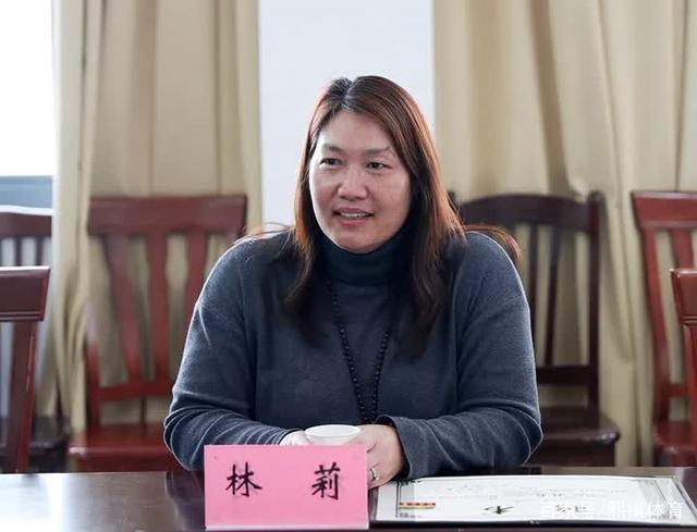 游泳比赛世界冠军_世界前游泳冠军是谁呀_著名的游泳冠军