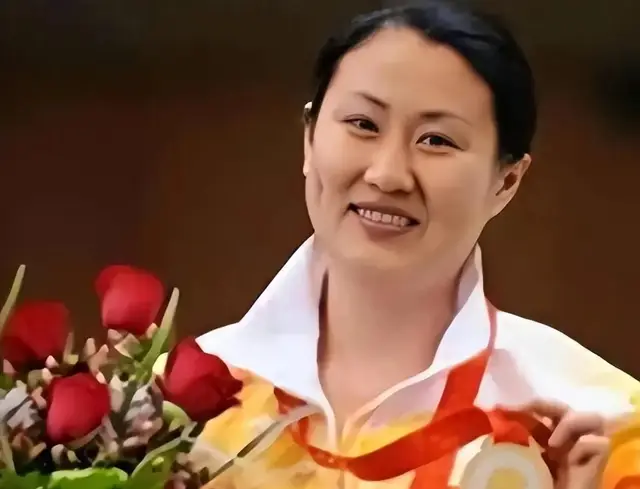 女子举重冠军邹春兰_邹教练春兰举重冠军是哪一集_举重冠军邹春兰教练