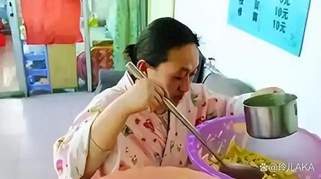 邹教练春兰举重冠军是谁_举重冠军邹春兰教练_邹教练春兰举重冠军是哪一集