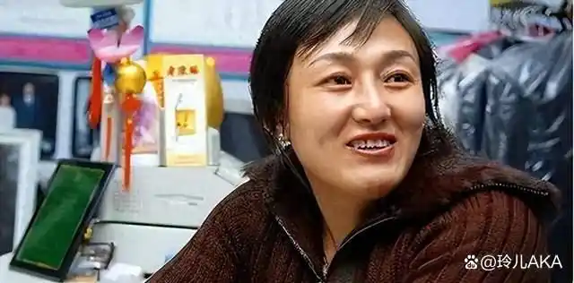 邹教练春兰举重冠军是谁_邹教练春兰举重冠军是哪一集_举重冠军邹春兰教练