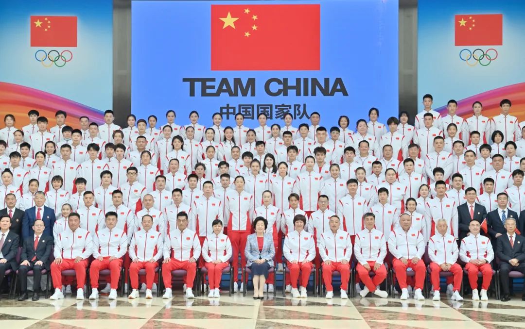 亚洲篮球奇葩规则有哪些_篮球奇葩战术_奇葩打篮球
