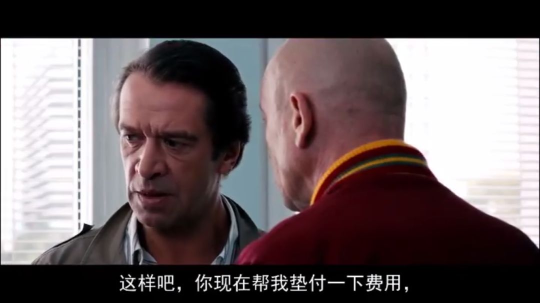 打篮球空中对抗_篮球空中对抗犯规则_篮球上篮空中对抗