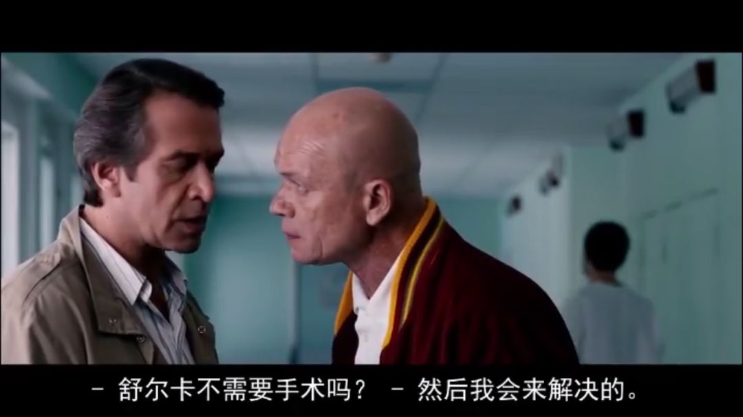 打篮球空中对抗_篮球空中对抗犯规则_篮球上篮空中对抗