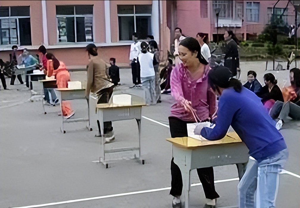 趣味篮球规则游戏小班教案_趣味篮球游戏大全_篮球趣味小游戏 规则