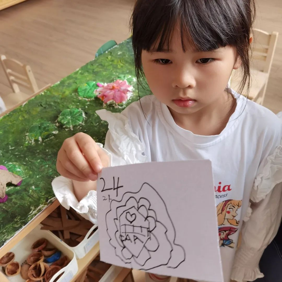 踢足球纸牌玩法_足球游戏规则牌幼儿园_足球纸牌游戏