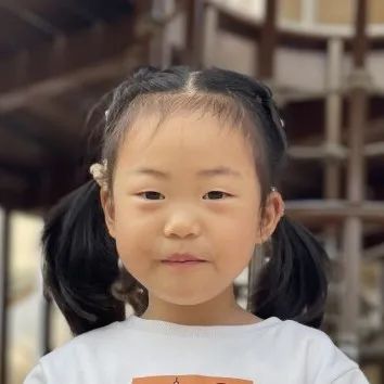 踢足球纸牌玩法_足球游戏规则牌幼儿园_足球纸牌游戏