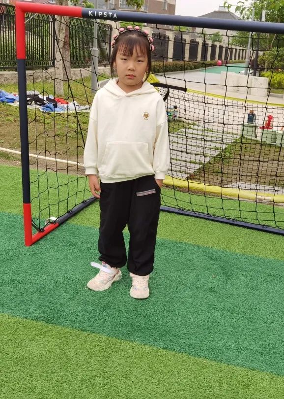 足球游戏规则牌幼儿园_足球纸牌游戏_踢足球纸牌玩法
