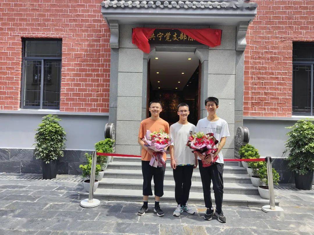 一中篮球冠军宁乡人是谁_宁乡一中几个篮球冠军_宁乡一中篮球特长生